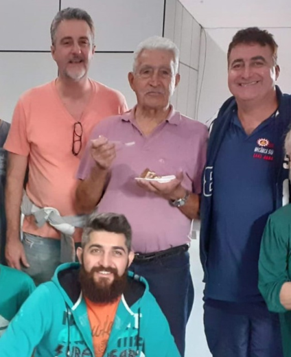 Sr. Luis com os filhos Marcos, Henrique e o neto Diego
